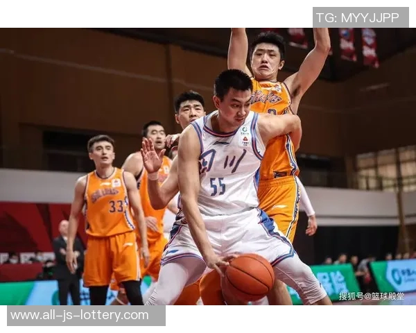 75次犯规+93次罚球,粤苏大战火爆程度超越想象 75次犯规+93次罚球,粤苏大战火爆程度超越想象