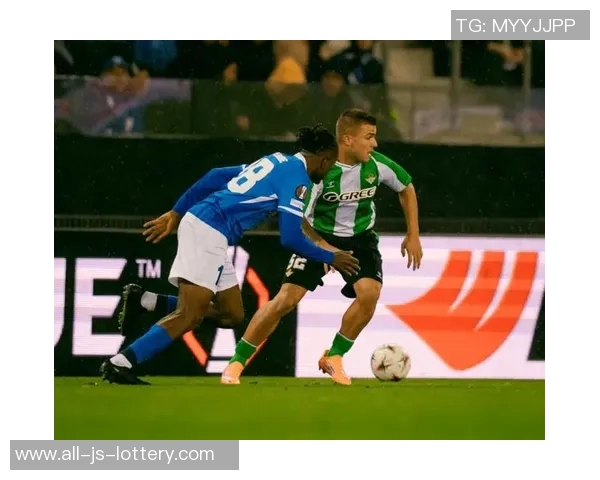 亨克0-0皇家贝蒂斯,比赛平淡,吴贤揆射门中框 亨克0-0皇家贝蒂斯,比赛平淡,吴贤揆射门中框