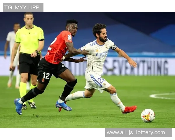 前马略卡球员:马略卡在伯纳乌想要拿分,必须不断奔跑逼抢 前马略卡球员:马略卡在伯纳乌想要拿分,必须不断奔跑逼抢