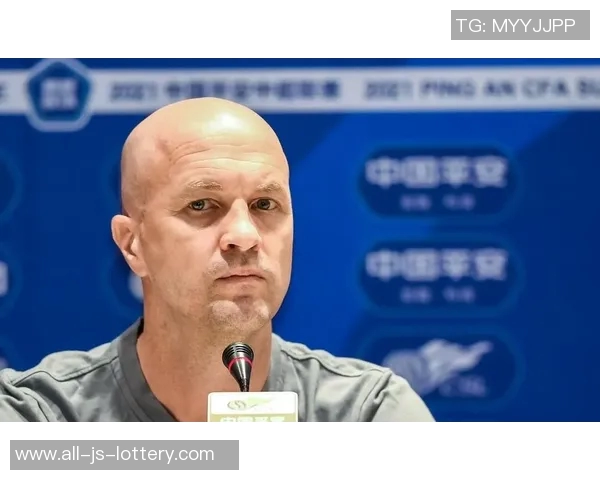 小克鲁伊夫：巴萨必须要保持冷静，我并不担心他们的表现