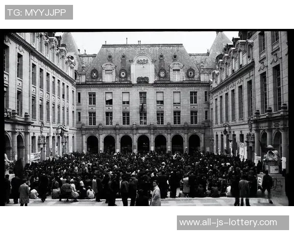 虚构情景：巴黎城队的契约风暴与财务健康守护