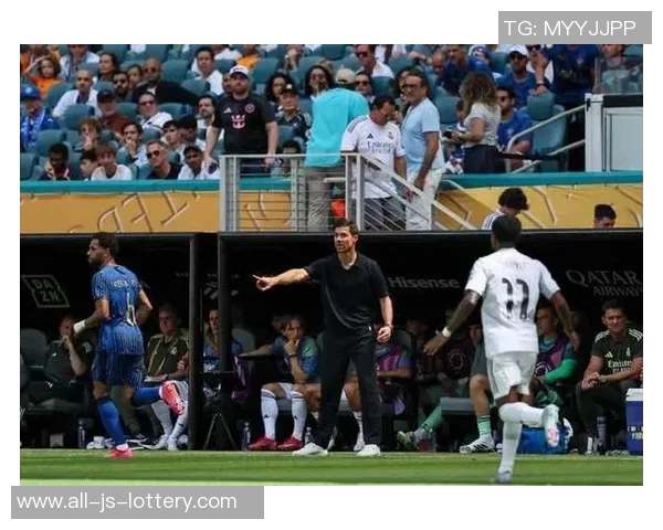 阿斯：阿隆索找到了理想的阵型，防守阶段4-4-2&进攻3-5-2