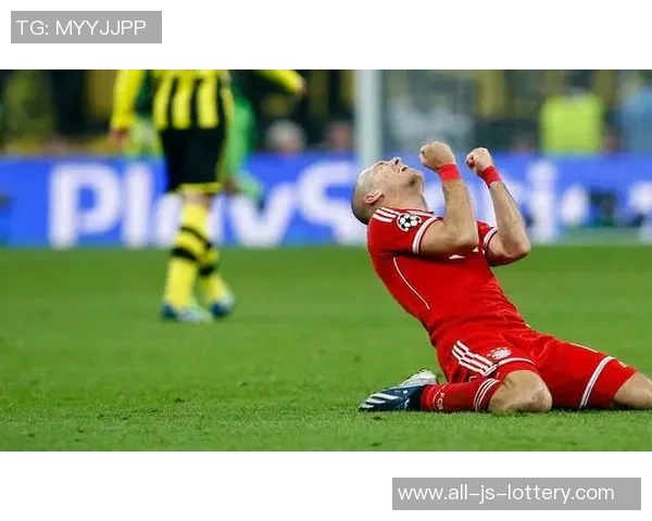 阿斯:罗本完成笼式网球比赛首秀,并在首场比赛中取得胜利 阿斯:罗本完成笼式网球比赛首秀,并在首场比赛中取得胜利